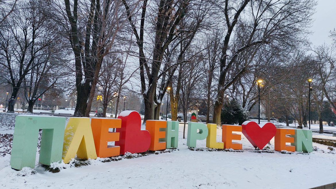 Променлива облачност и сняг, вятър усилва, температури падат значително._65b1f07cc9cec.jpeg