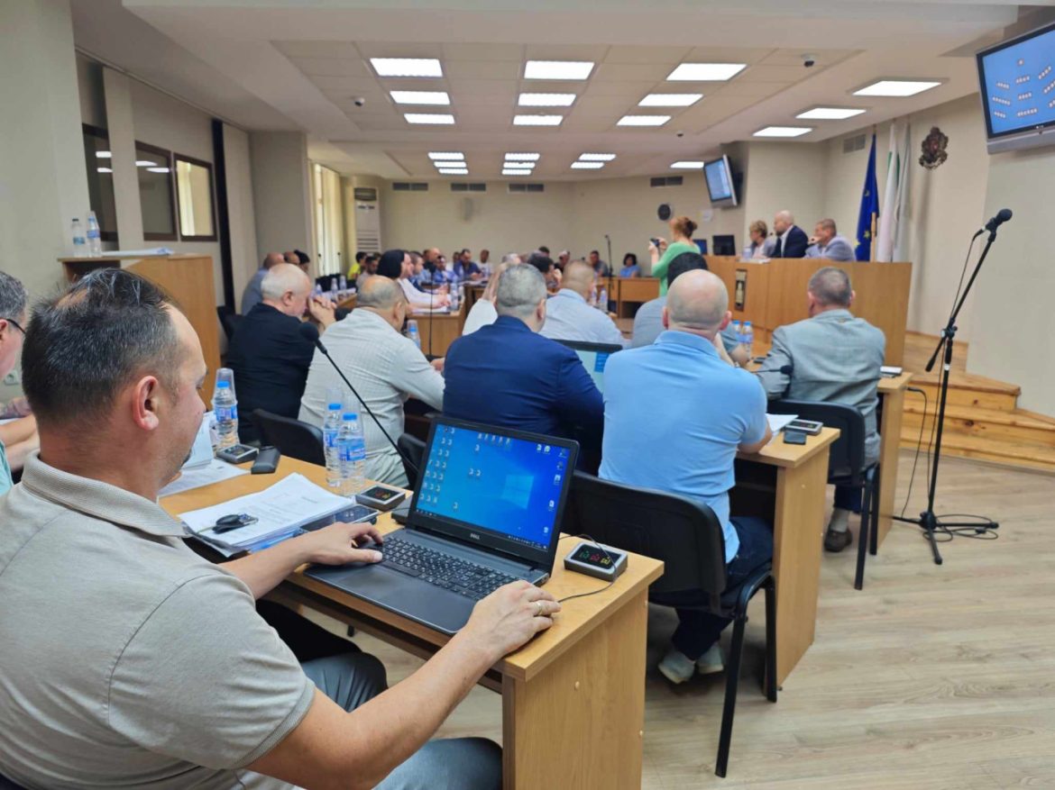 Общината одобри провеждането на конкурси за определяне на ръководители на четири местни компании._66a225d3e9d35.jpeg
