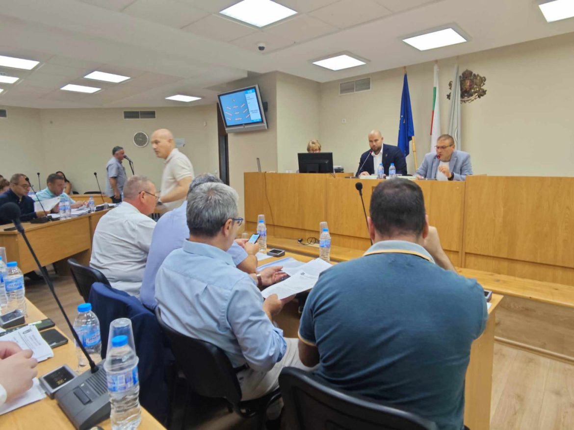 Обявяват конкурси за управители на четири общински фирми в Плевен_66a222baceebf.jpeg