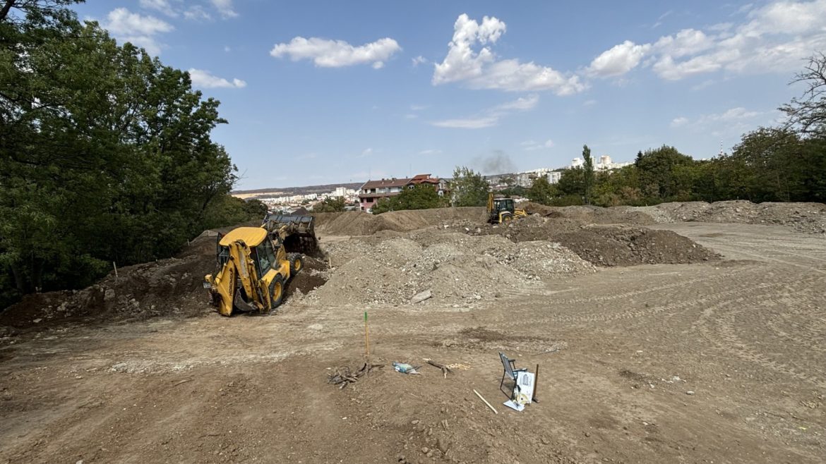 Община Плевен подкрепя изграждане на първото състезателно БМХ трасе в България_66c860d0ad495.jpeg