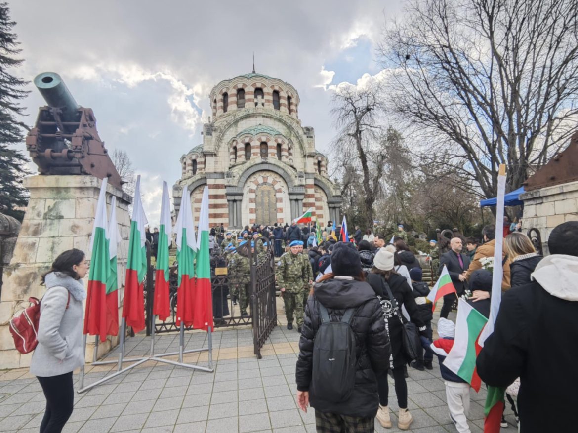 Плевен празнува 147 години от освобождението на България с тържества_67c5a8fc99a95.jpeg