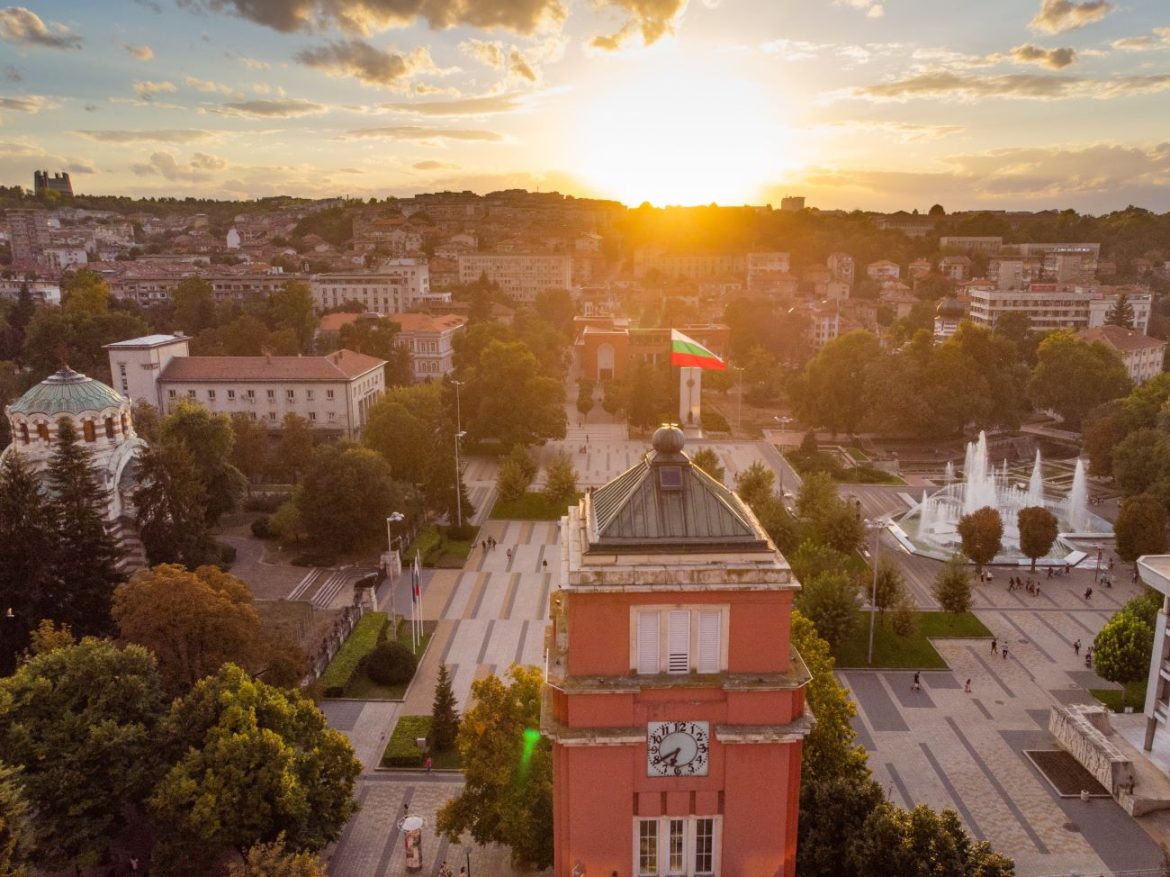 Танцов маратон и концерт на „A.L.E.K.S.” за Празника на Плевен_682304c7113c8.jpeg