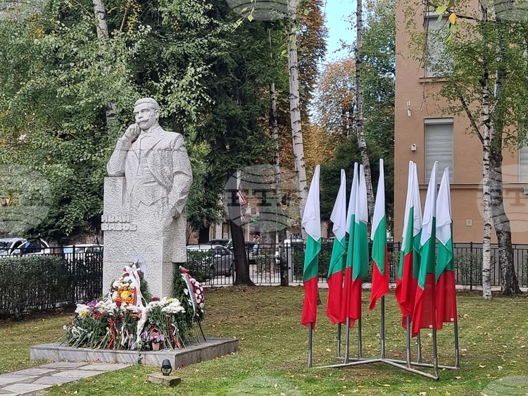 Денят на народните будители в Плевен с тържествени ритуали, концерти и изложби за празника_690097aa4f692.jpeg