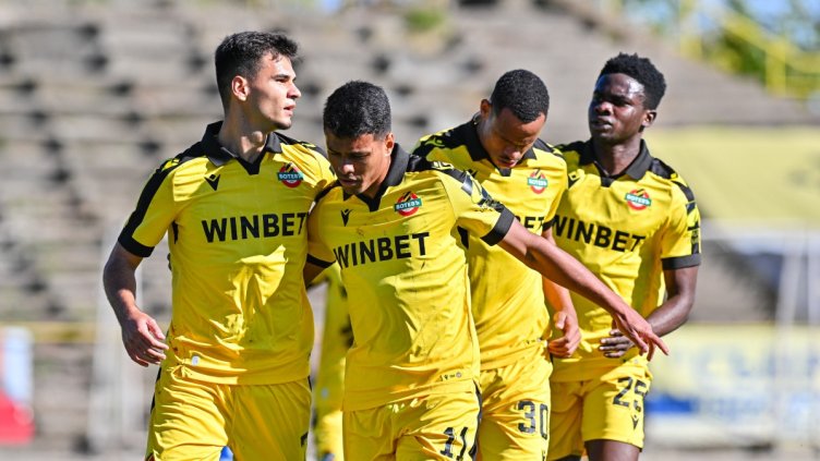 Локомотив София измъкна драматична победа над Рилски спортист с решаващ гол в последната минута за Купата на България_6901a32e47e2a.jpeg