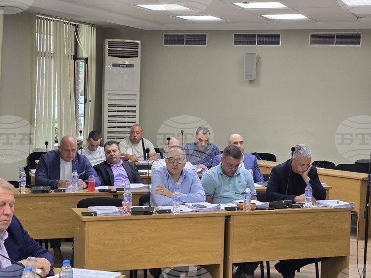 Общински съвет Плевен разглежда бюджетната прогноза за 2026-2028 г. и важни местни проекти на октомврийското заседание_6902f455e3645.jpeg