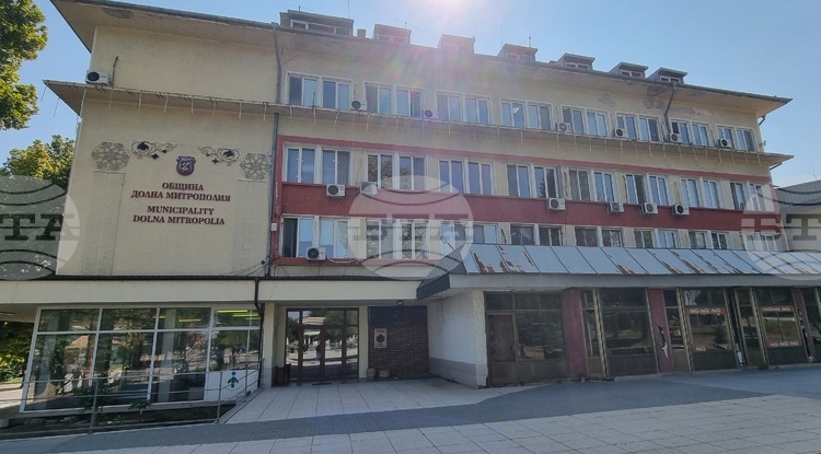 Общинският съвет в Долна Митрополия обсъжда капиталови разходи за парк в Тръстеник и медицински център в Горна Митрополия._6902ed4d87397.jpeg