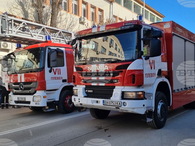 Трима загинали и 18 пострадали при пожари в Плевенска област от началото на годината; властите предупреждават за повишен риск през отоплителния сезон._6901d40fbf792.jpeg