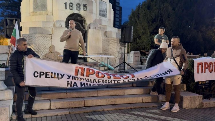Управителят на ВиК Велико Търново отхвърля обвиненията за манипулации в процеса на пречистване на водата в язовир „Йовковци“ след граждански протест_690074ce1975e.jpeg