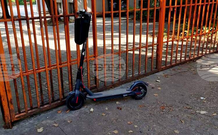 Засилени мерки в Плевен: Десет фиша и три акта за нарушение на водачи на електрически тротинетки при специализирана полицейска акция_6904657a7efd4.jpeg