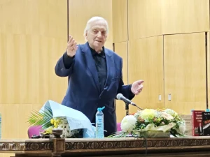Георги Константинов представи в Плевен новата стихосбирка „Стихотворения за България“