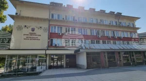 Общинският съвет в Долна Митрополия актуализира бюджета и одобри 250 000 евро за ремонт на улици