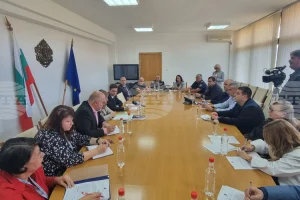 Подготовката за президентските избори в Плевенско върви нормално, осигурени са бюлетини и техника
