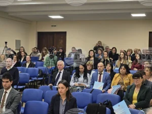 Регионален форум във Велико Търново обсъжда общата отговорност за качественото образование