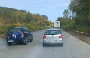 (ВИДЕО) Плевенски тарикат се скри зад камион за да не бъде спрян от КАТ