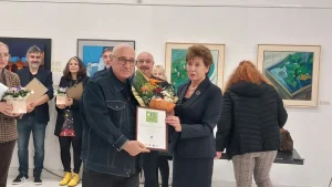 Стоимир Иванов спечели голямата награда на Международното биенале в Плевен