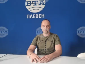 Учителят Теодор Николов: Изкуственият интелект ще навлиза във всички сфери, но трябва да се придобият умения за работа с него
